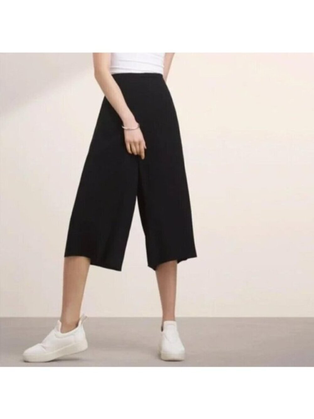 Babaton Aritzia  Black High Rise  Wide-Leg Culottes Pants Size 4 Womens